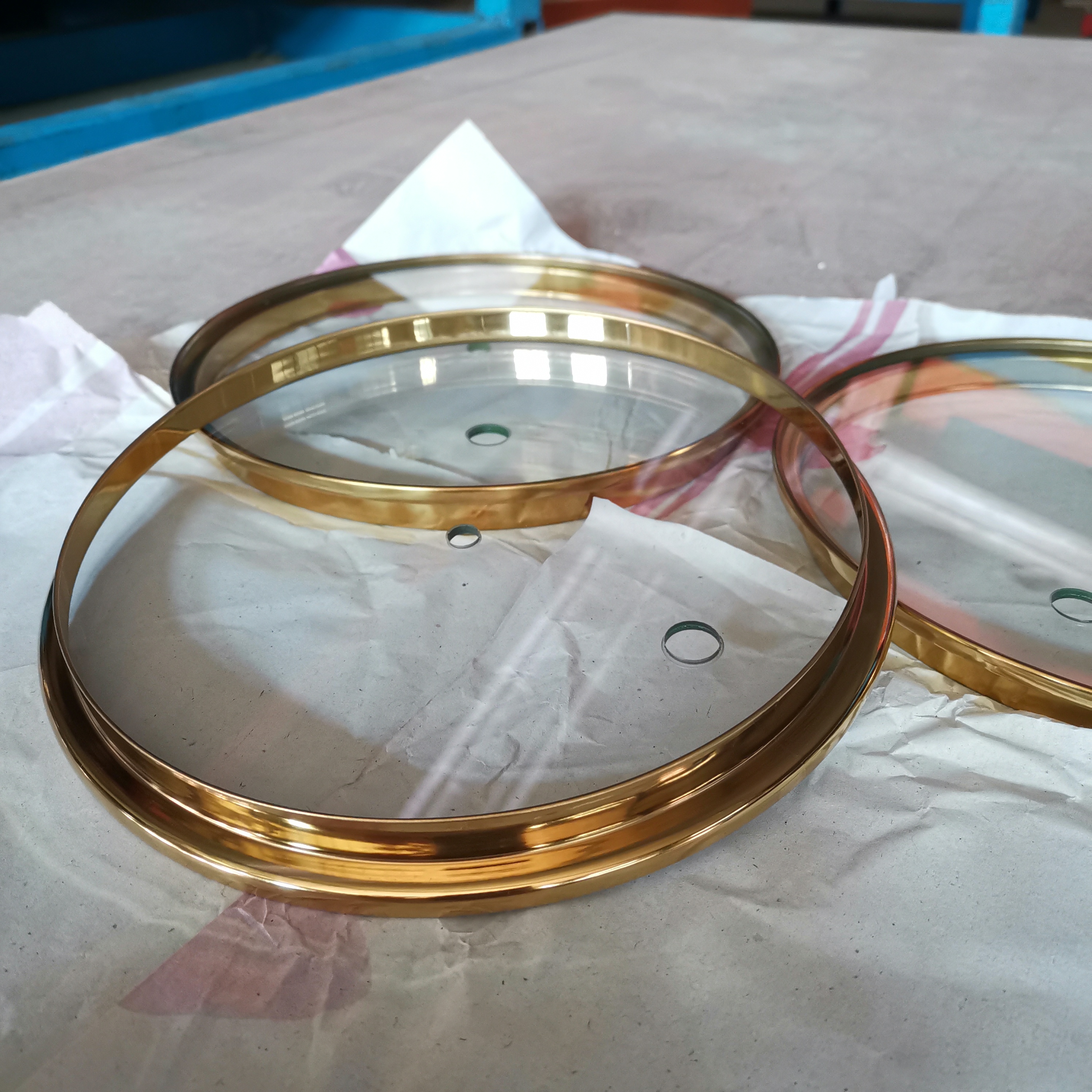 Golden Rim flat C Type Tempered Glass Lid